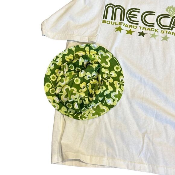 MECCA Vintage XL Crewneck T-Shirts with Matching Floral Bucket Hat - Picture 9 of 11
